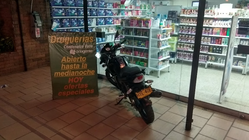 Droguería Comfenalco Valle - Farmacia en Cali