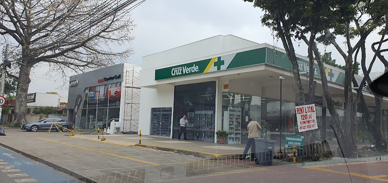 Droguería Cruz Verde Ciudad Jardín - Farmacia en Cali