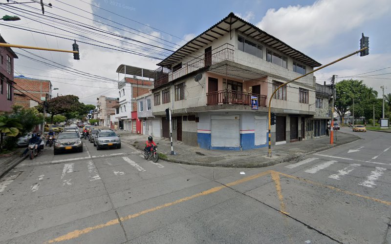 Droguería GUTI'S Farma Bretaña - Farmacia en Cali