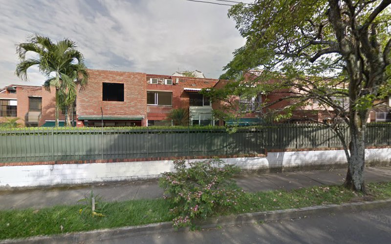 Droguería Internacional De Drogas - Farmacia en Cali