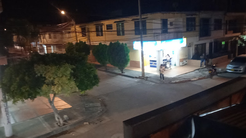 Droguería La Base - Farmacia en Cali