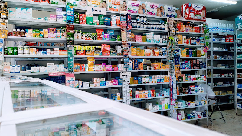 Droguería La Nueva Base - Farmacia en Cali