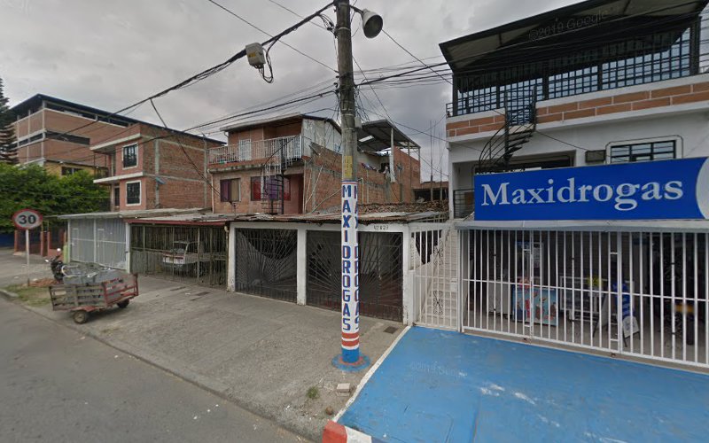 Droguería Maxi Drogas - Farmacia en Cali
