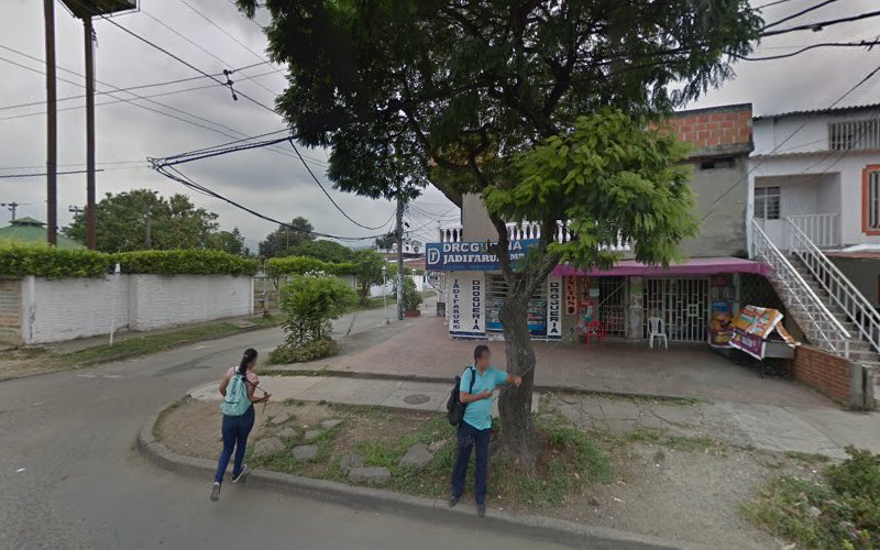 Droguería medic vida - Farmacia en Cali