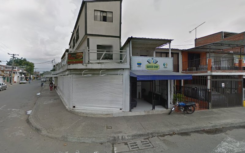 Droguería pino salud - Farmacia en Cali