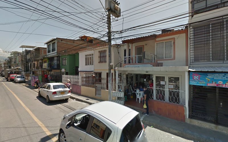 Droguería San Miguel Arcangel - Farmacia en Cali