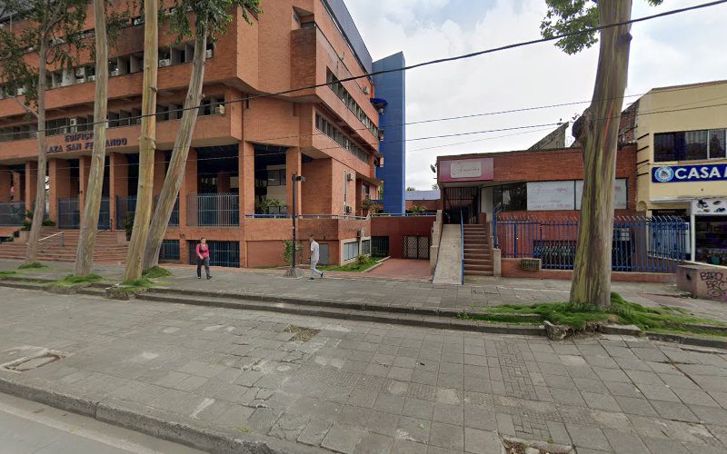 Droguería Superpharma Cl5 - Farmacia en Cali