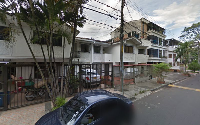 Droguería Underground - Farmacia en Cali