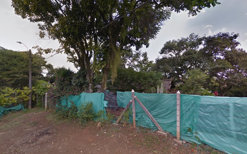 Drogueria Versalud Y Angelcorpestetic - Farmacia en Cali