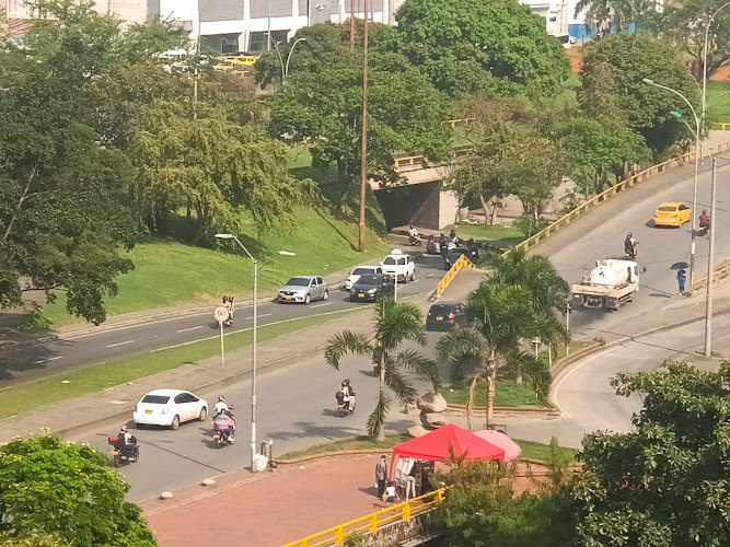DROGUERÍAS Cruz Verde - Farmacia en Cali