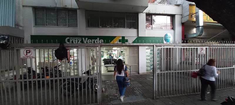 Droguerias y farmacias cruz verde sas - Farmacia en Cali