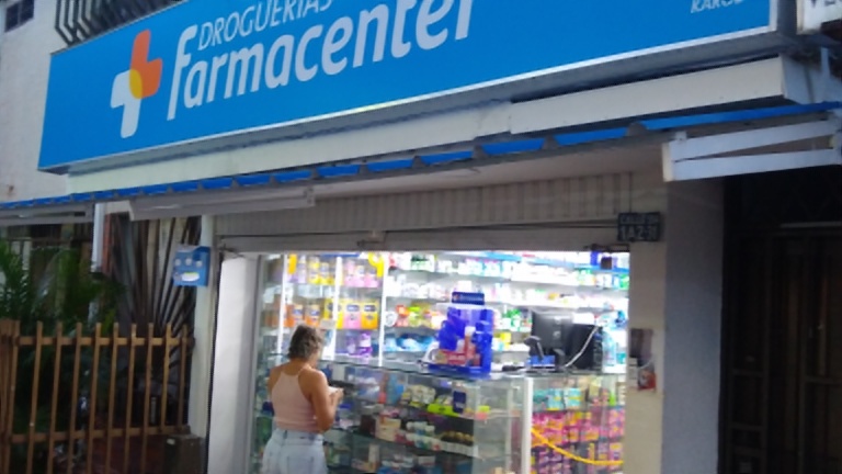 Farmacenter Karol - Farmacia en Cali