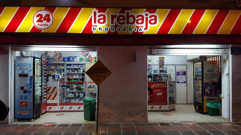 la rebaja No. 24 DROGUERIA Caldas Cali - Tienda de comestibles, periódicos y medicamentos en Cali