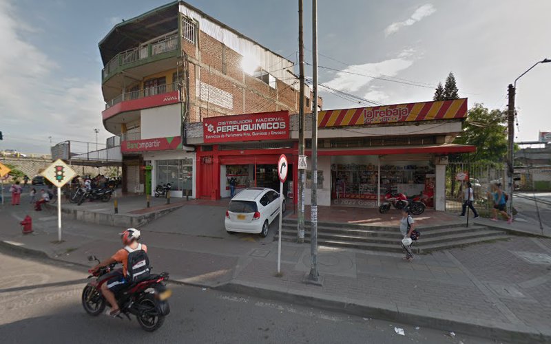 la rebaja No. 9 DROGUERIA Rompoint Alfonzo Lopez Cali - Tienda de comestibles, periódicos y medicamentos en Cali