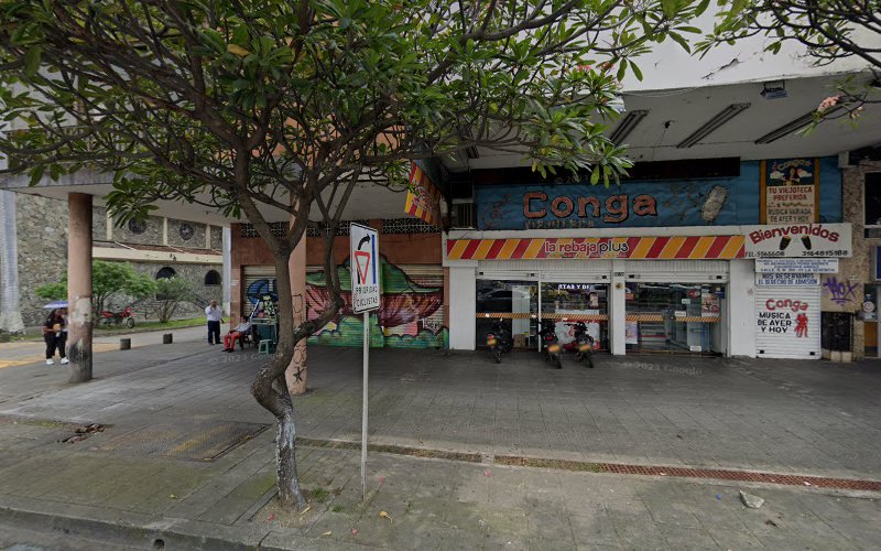 la rebaja Plus No. 11 DROGUERIA Y MINIMARKET San Fernando Cali - Tienda de comestibles, periódicos y medicamentos en Cali