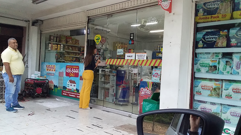 la rebaja Plus No. 13 DROGUERIA Y MINIMARKET Valle del Lili Cali - Farmacia en Cali