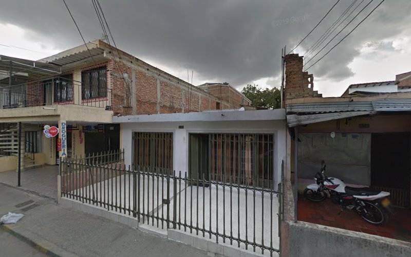 Super drogas Santiago de cali - Farmacia en Cali