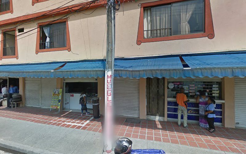 Casa Macias Ferreteria - Ferretería en Cali