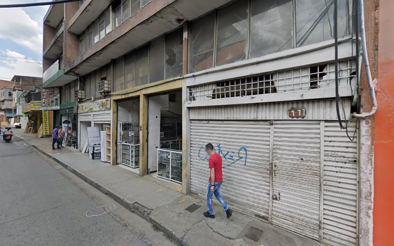 Comercializadora Nacional de Triplex - Tienda de suministros para trabajar la madera en Cali