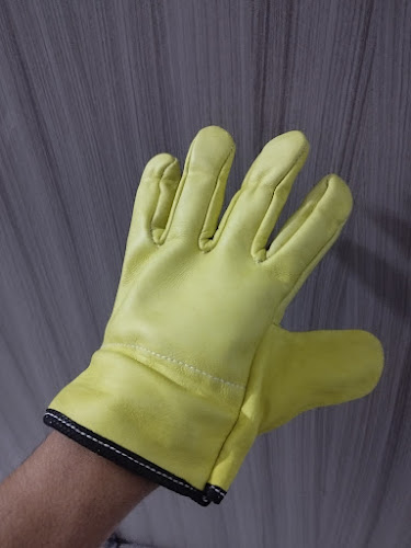 Dotaciones industriales - guantes EM - Ferretería en Cali