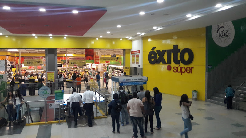 Éxito Palmetto - Ferretería en Cali