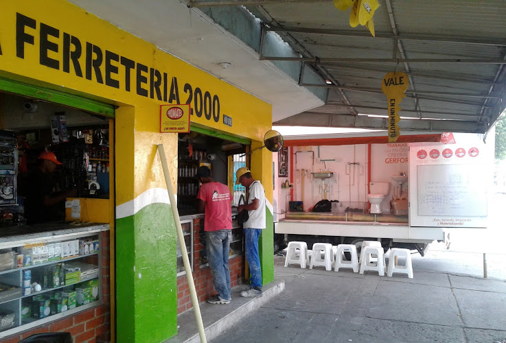 FAMIEMPRESA FERRETERÍA 2000 - Ferretería en Cali