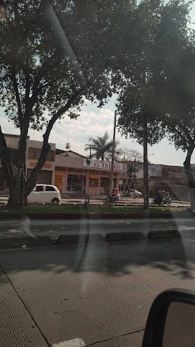 Ferretería Ferroeléctricos El Trébol - Ferretería en Cali