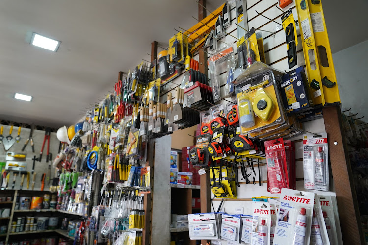 Ferretería Ferromateriales la 54 - Tienda de herramientas en Cali