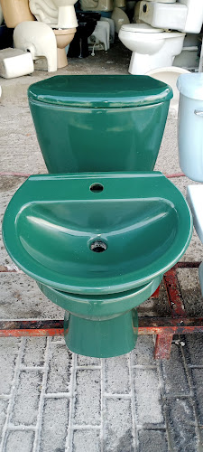 Ferretería La Negra - Tienda de equipos de baños en Cali