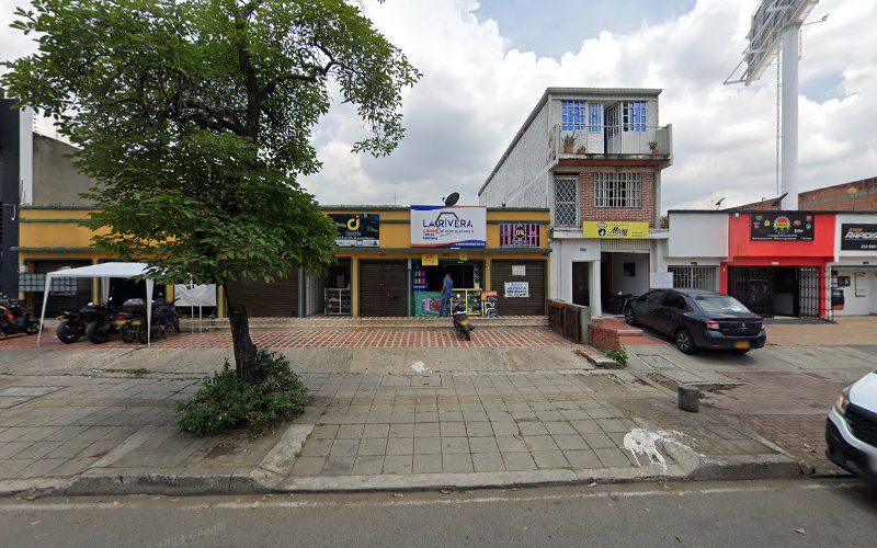 Ferreteria Y Variedades La Tercera - Ferretería en Cali