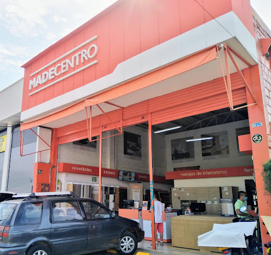 Madecentro Cali Sur - Establecimiento de venta de madera en Cali