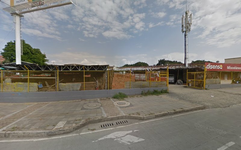 Maderas Ferretería y Materiales para Construcción Guadalupe - Ferretería en Cali