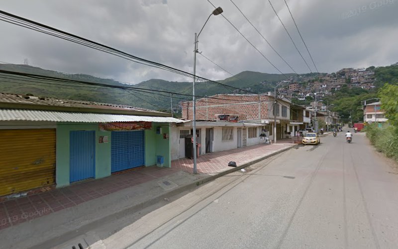 Miscelánea Y Ferretería San Miguel - Ferretería en Cali