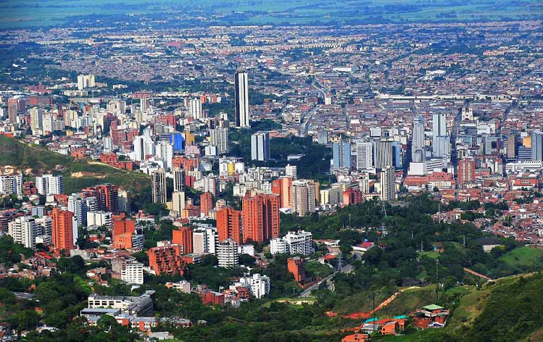 ARCO Apartasuites - Hotel en Cali