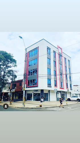 Edificio saintjoseph - Edificio de apartamentos en Cali