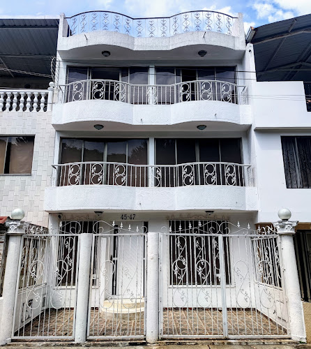 Hospedaje Casa Aurora - Hotel en Cali