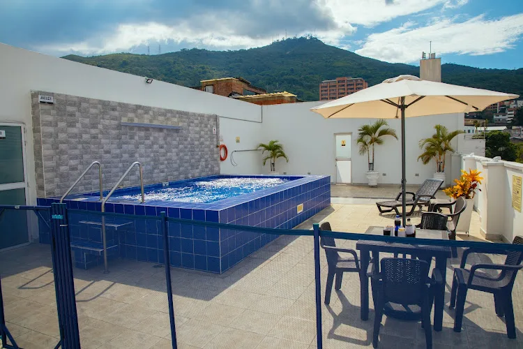 Tama Hotel Granada Real (Cali) - Hotel en Cali