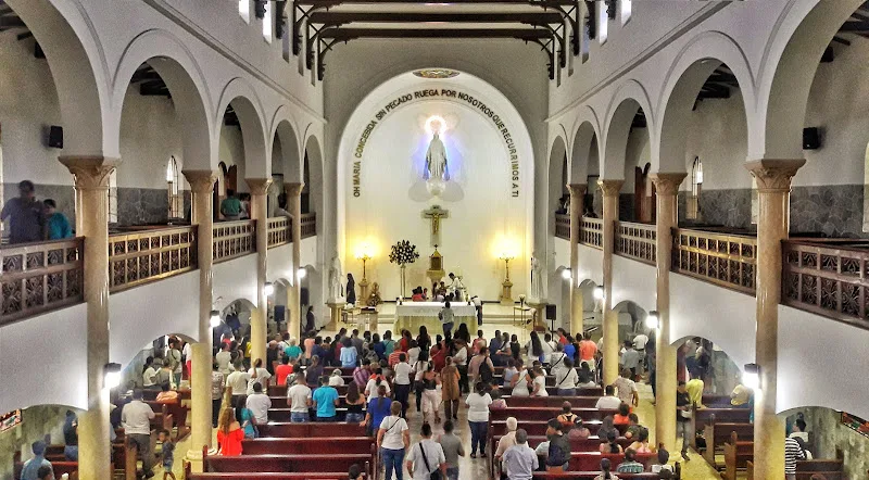 Capilla de Nuestra Señora de la Medalla Milagrosa - Iglesia católica en Cali