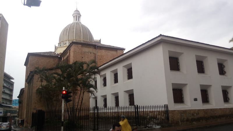 Convento San Joaquin - Iglesia católica en Cali
