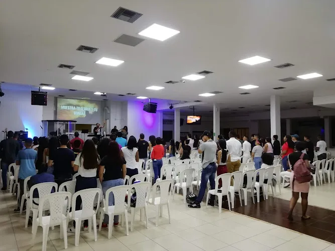 Iglesia Bautista Emaus - Iglesia en Cali
