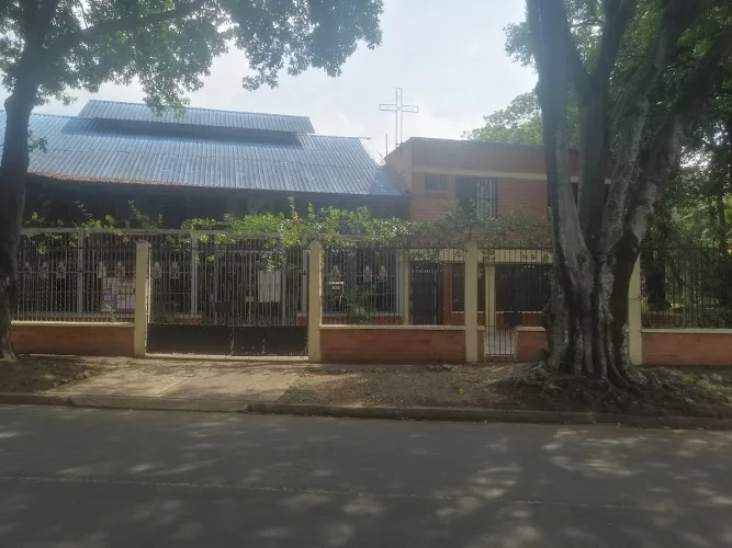 Iglesia María Madre de La Iglesia - Parroquia en Cali