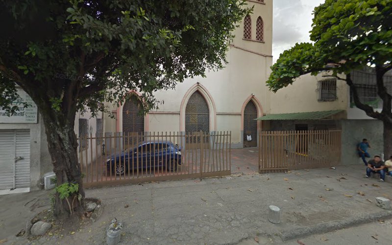 Iglesia Nuestra Señora de La Valvanera - Lugar de culto en Cali