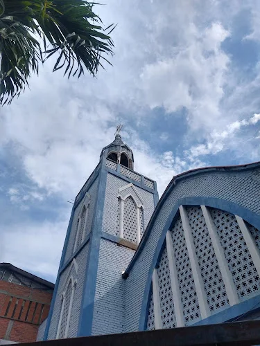 Iglesia Sagrada Familia - Parroquia en Cali