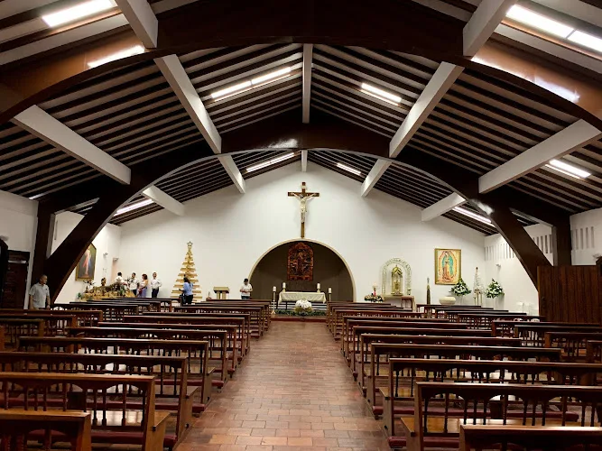 Iglesia Santa Teresita - Iglesia en Cali