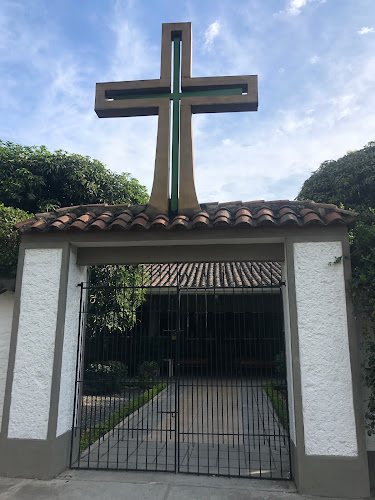 Iglesia Señora de La Paz - Iglesia en Cali