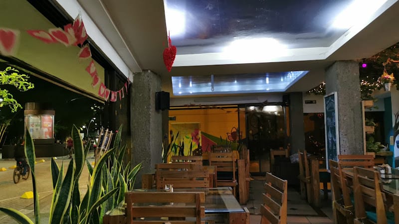 Bocados Restaurante - Restaurante en Cali