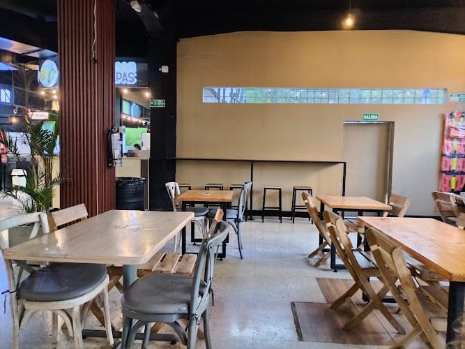 Chihuahua Bulevar - Restaurante en Cali