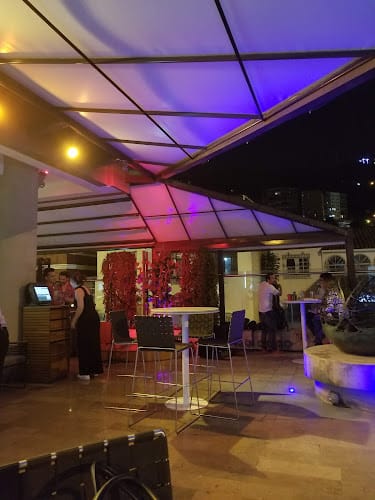 CIRCO Terraza Cali - Bar restaurante en Cali