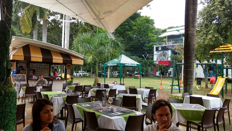 El Café del Sol - Ciudad Jardín - Restaurante en Cali