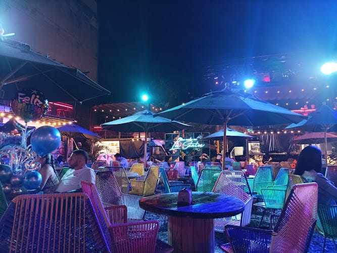 Los Santos Food Trucks - Restaurante en Cali